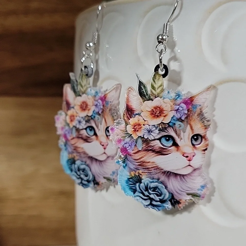 🔥LAST PAIR🔥 BOHEMIAN KITTY DROP EARRINGS